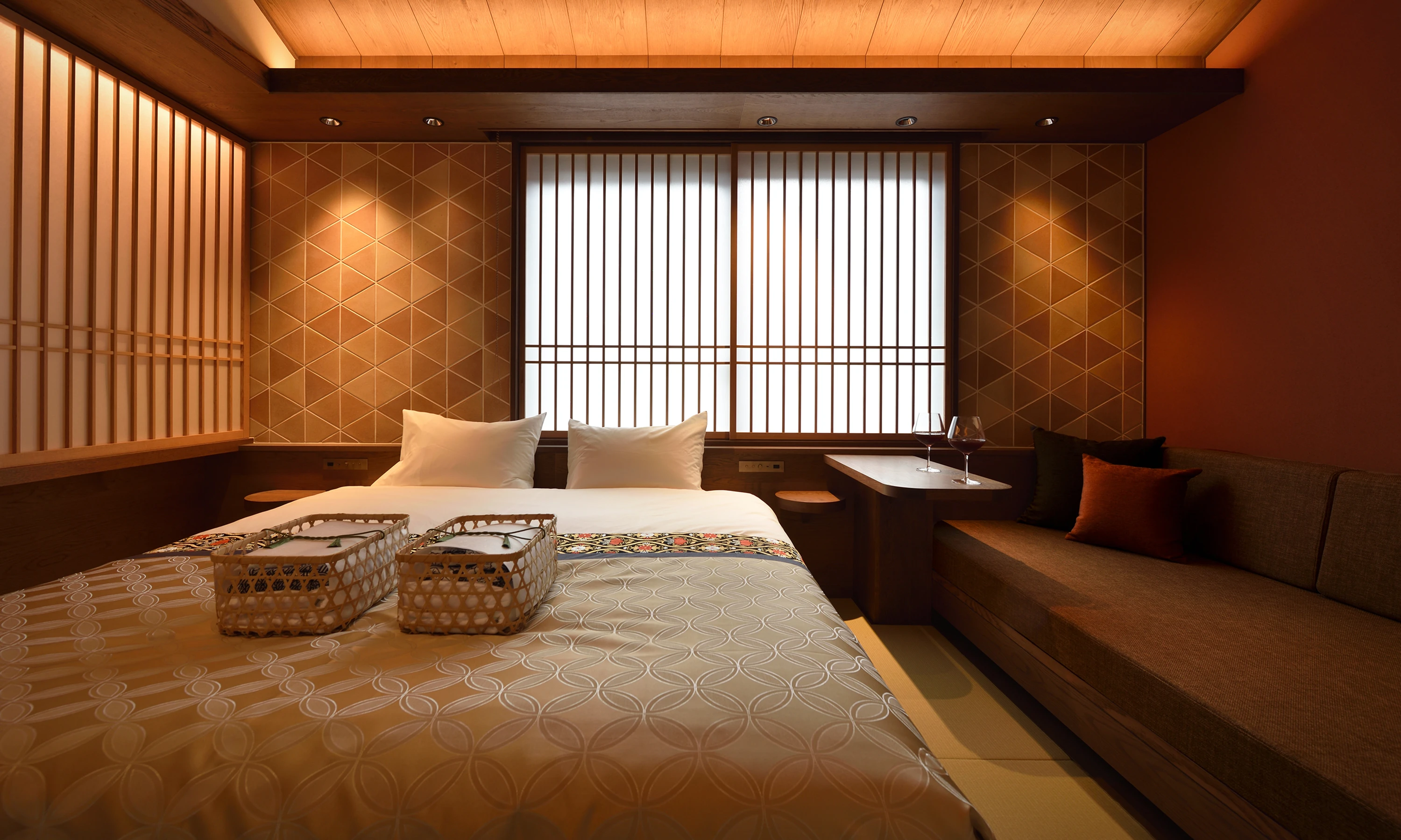 屋内 イメージ